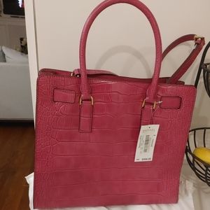 MICHAEL Michael Kors Dillon Large Croc-Embossed Leather NS Tote Raspberry Bag